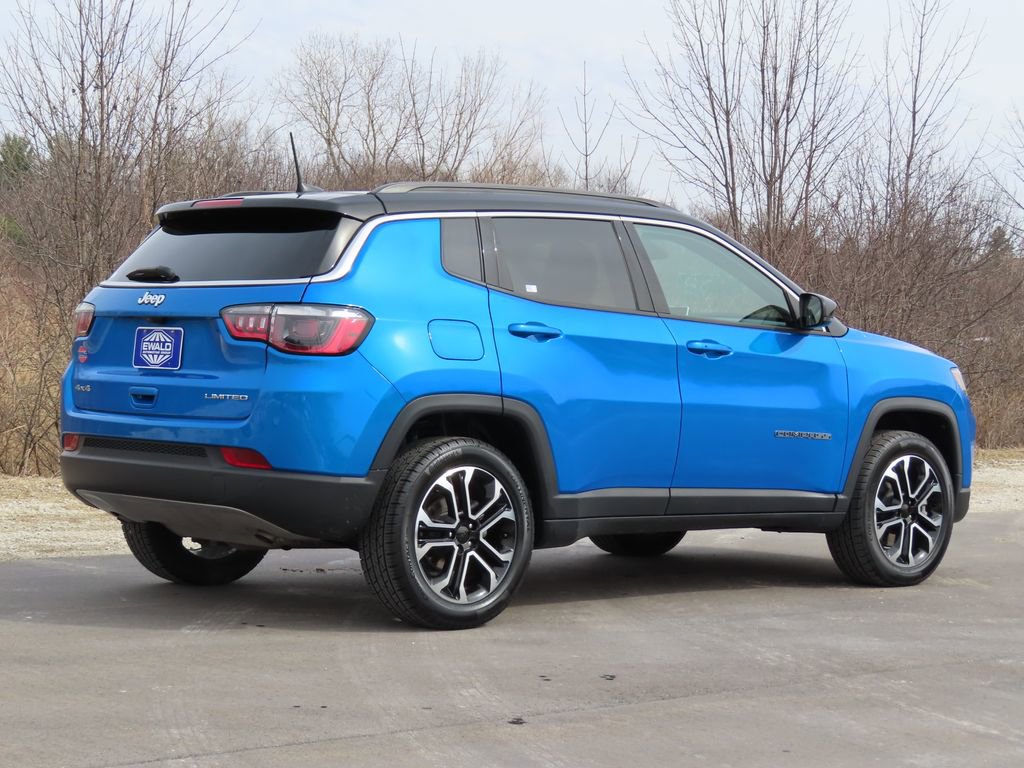 Used 2024 Jeep Compass Limited image 3