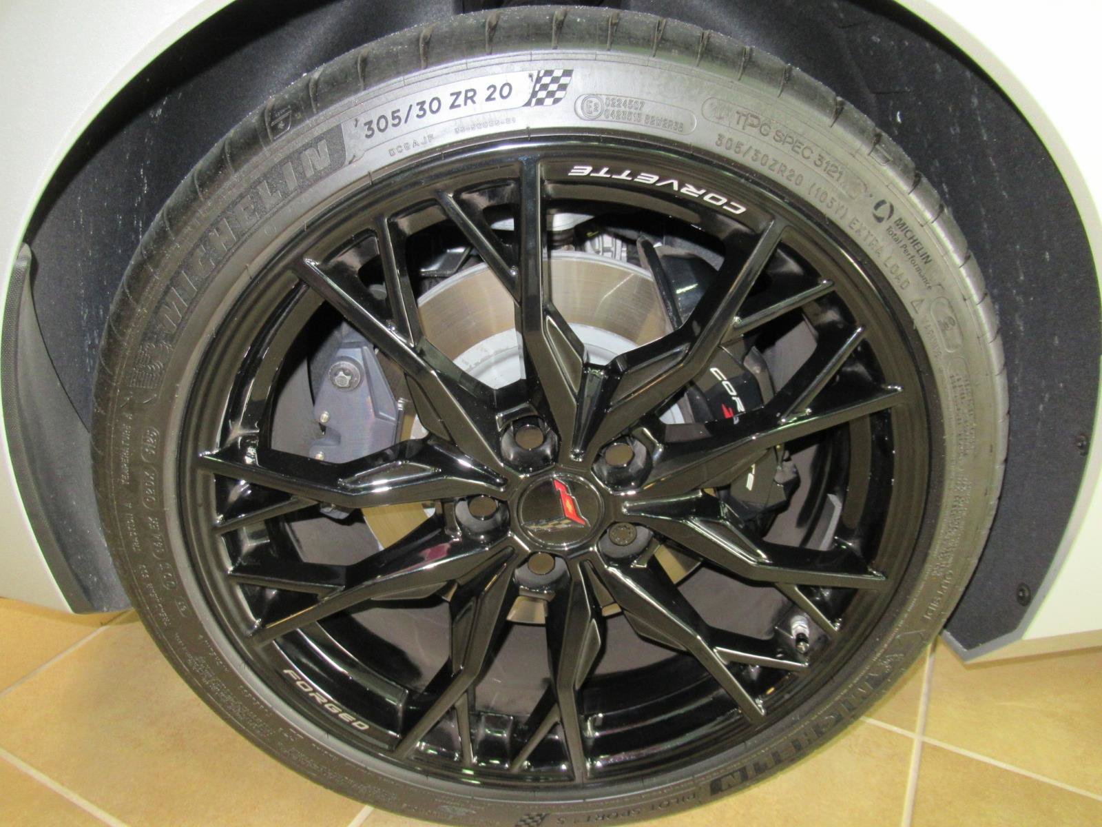 Used 2026 Chevrolet Corvette Stingray Coupe w/ Z51 Performance Package RWD image 9