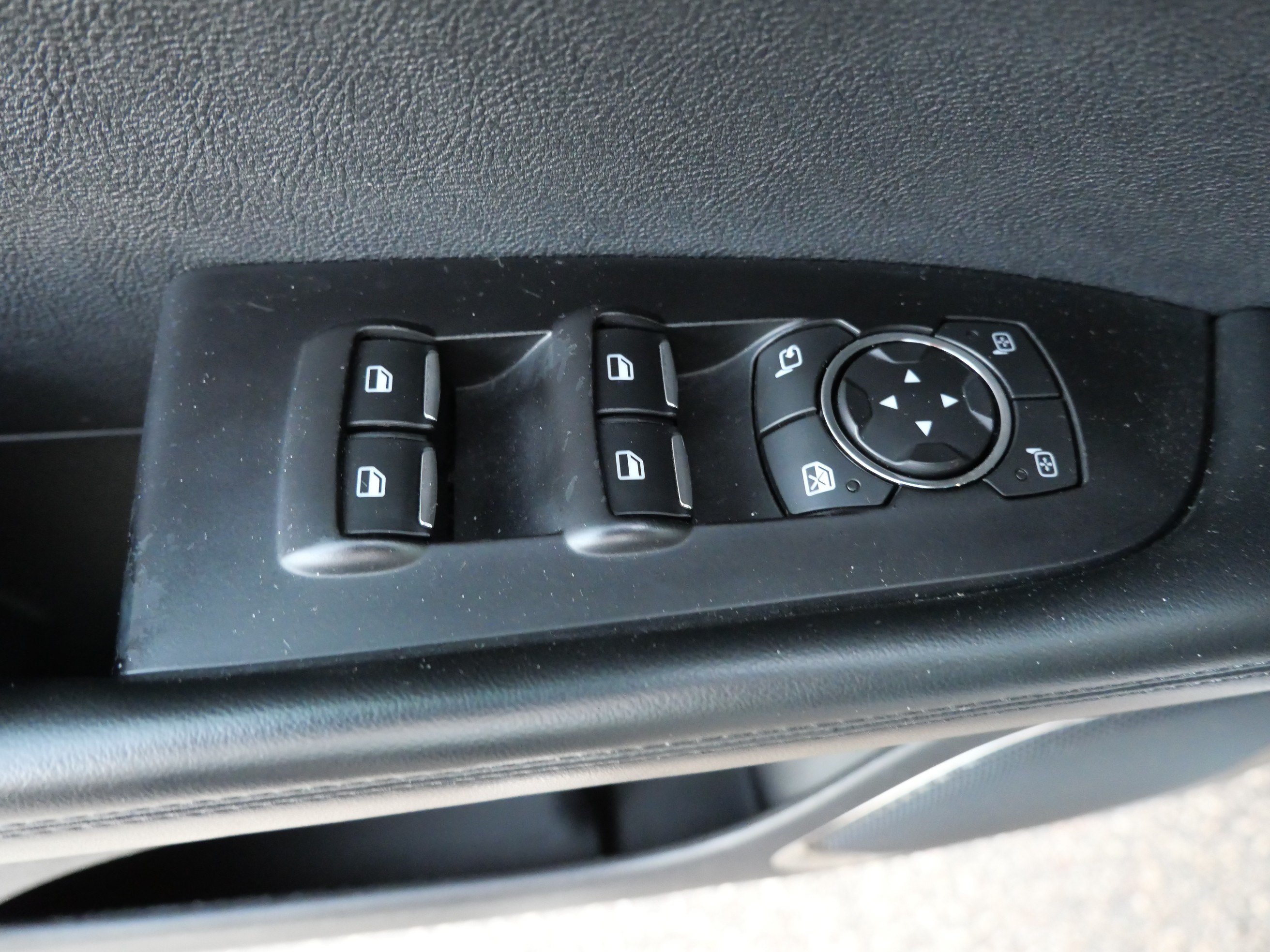 Used 2018 Lincoln MKX Reserve w/ Lincoln MKX Climate Package AWD/4WD image 20