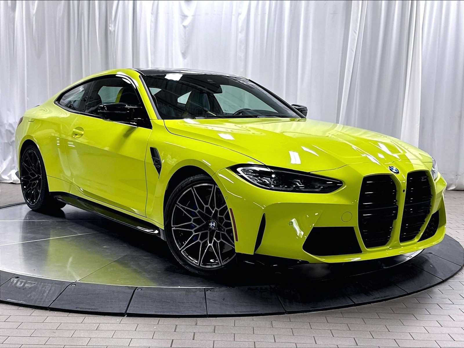Used 2022 BMW M4 Competition w/ Executive Package RWD image 11
