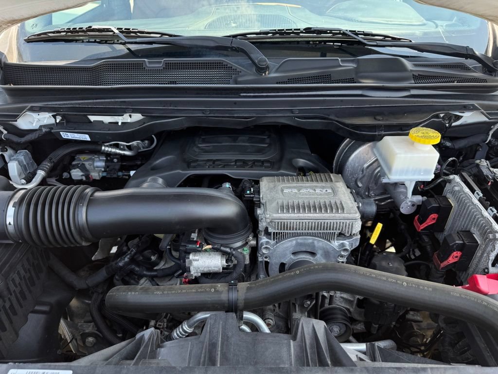 Used 2019 RAM 1500 Limited w/ Body Color Bumper Group AWD/4WD image 39
