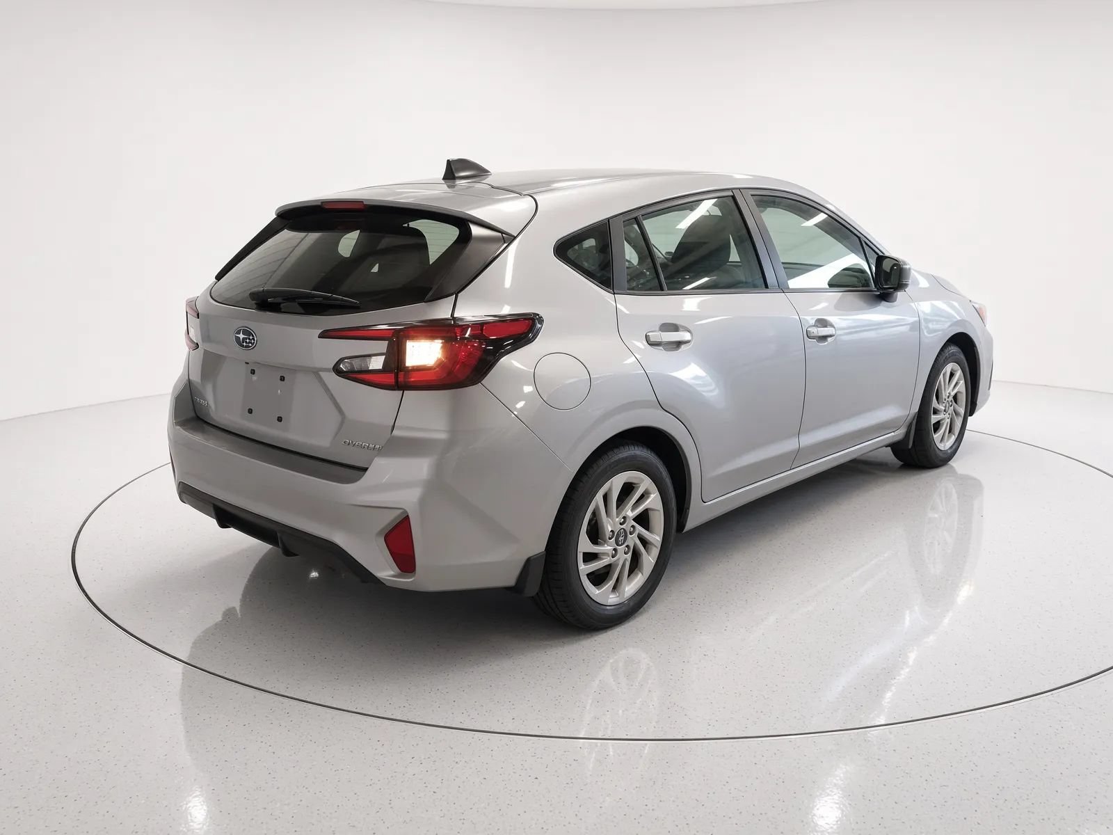 Used 2024 Subaru Impreza 2.0i AWD/4WD image 5