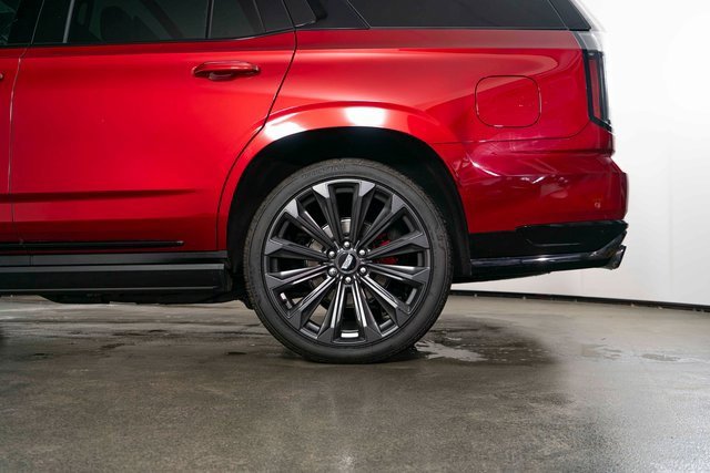 Used 2025 Cadillac Escalade V image 13