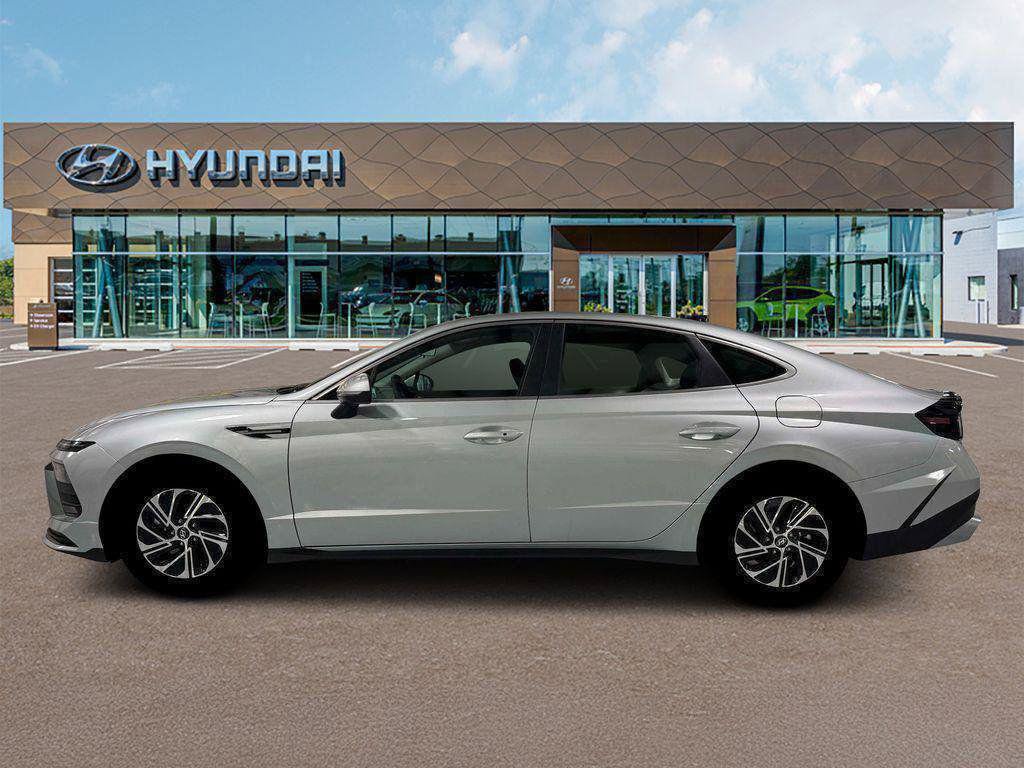 New 2026 Hyundai Sonata Blue FWD image 3