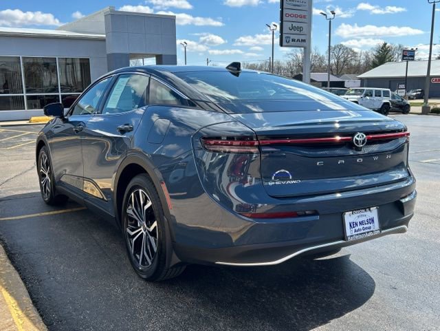 Used 2026 Toyota Crown XLE image 7