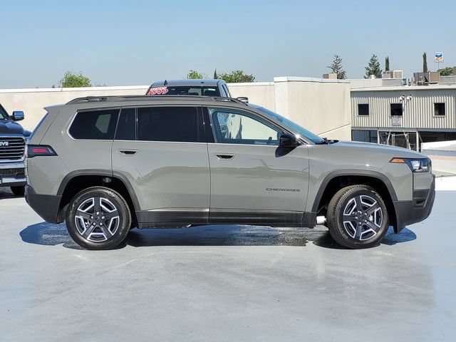 New 2026 Jeep Cherokee Laredo AWD/4WD image 3