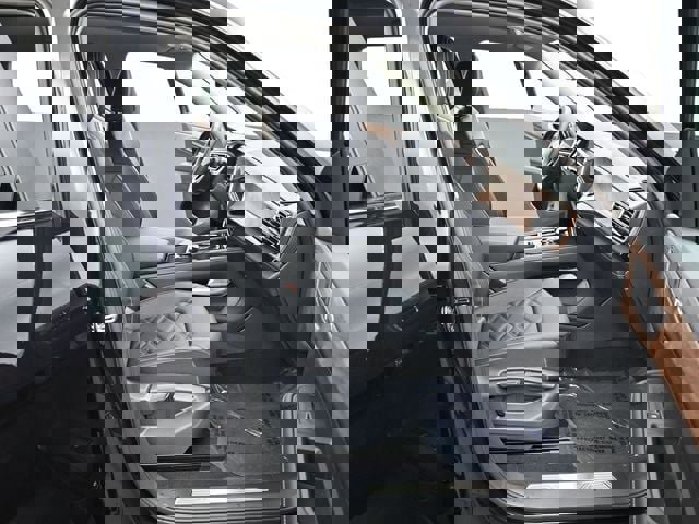 New 2026 Volkswagen Atlas SE image 14