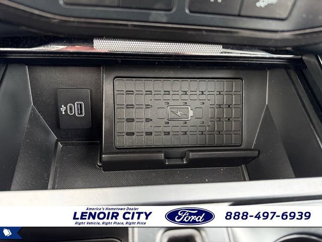 Used 2025 Ford F150 Lightning Platinum image 26
