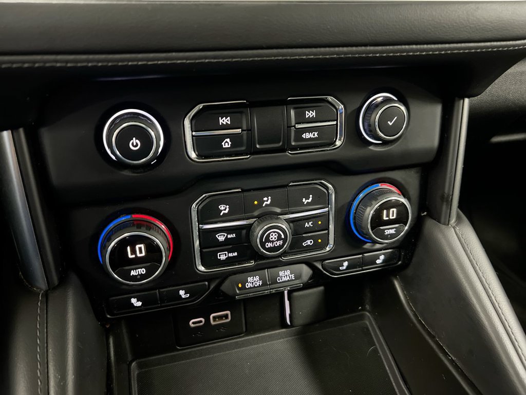 Used 2021 Chevrolet Tahoe Z71 w/ Z71 Signature Package AWD/4WD image 16