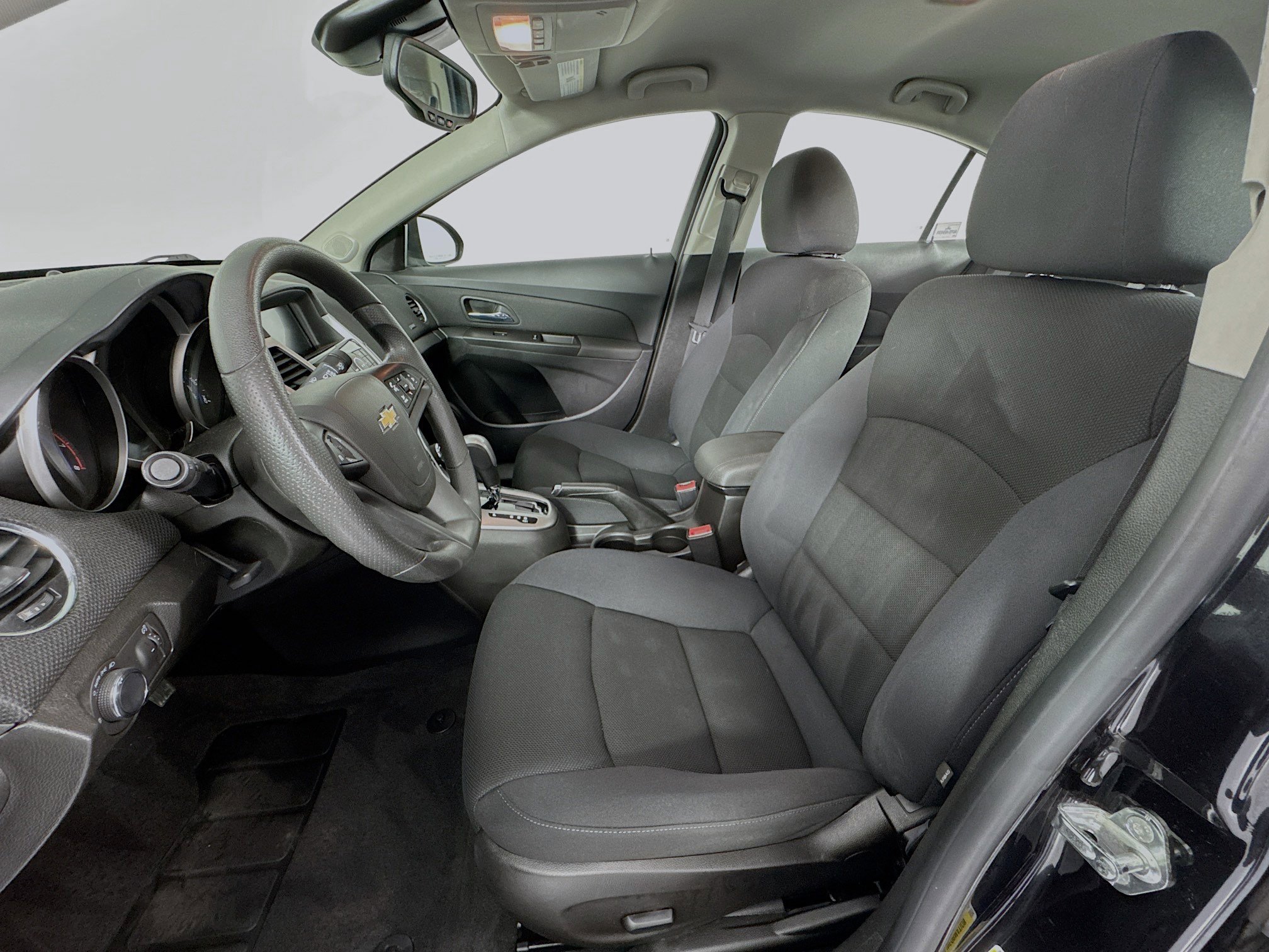 Used 2016 Chevrolet Cruze LT image 19