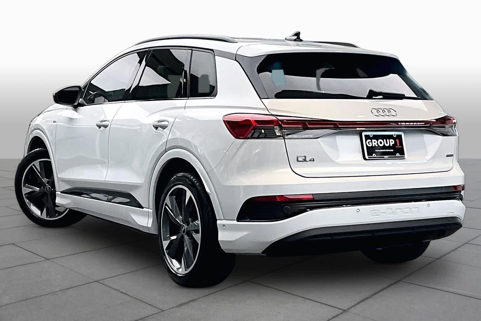 Used 2024 Audi Q4 e-tron Prestige AWD/4WD image 11