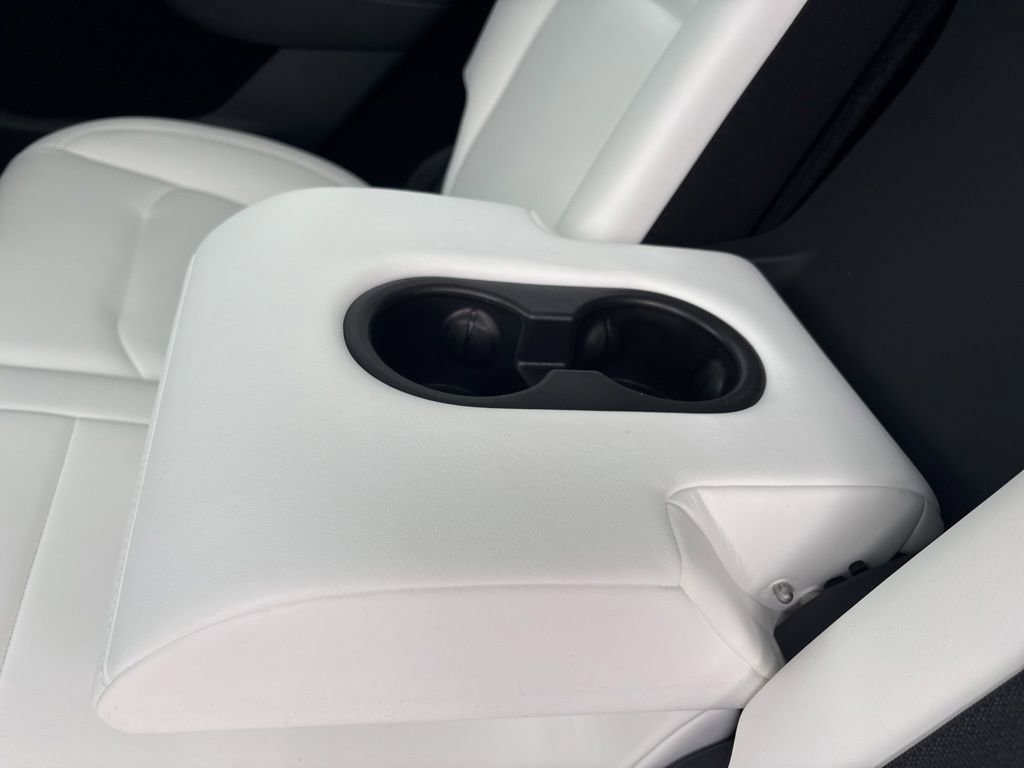 Used 2023 Tesla Model Y Long Range AWD/4WD image 19