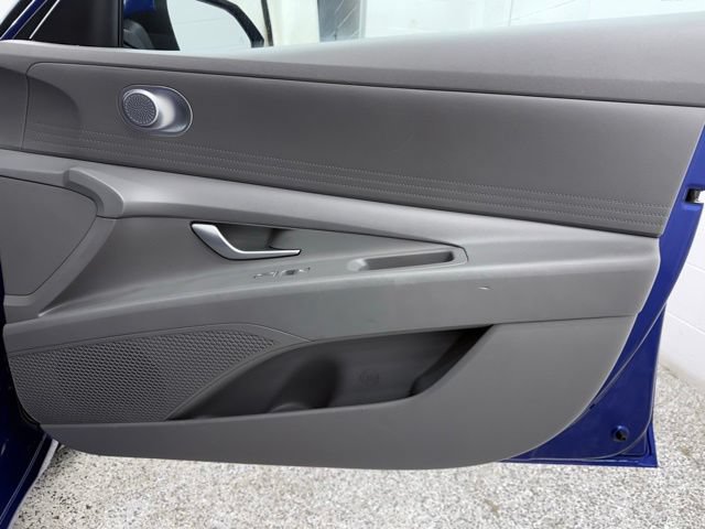 Used 2023 Hyundai Elantra SEL FWD image 15
