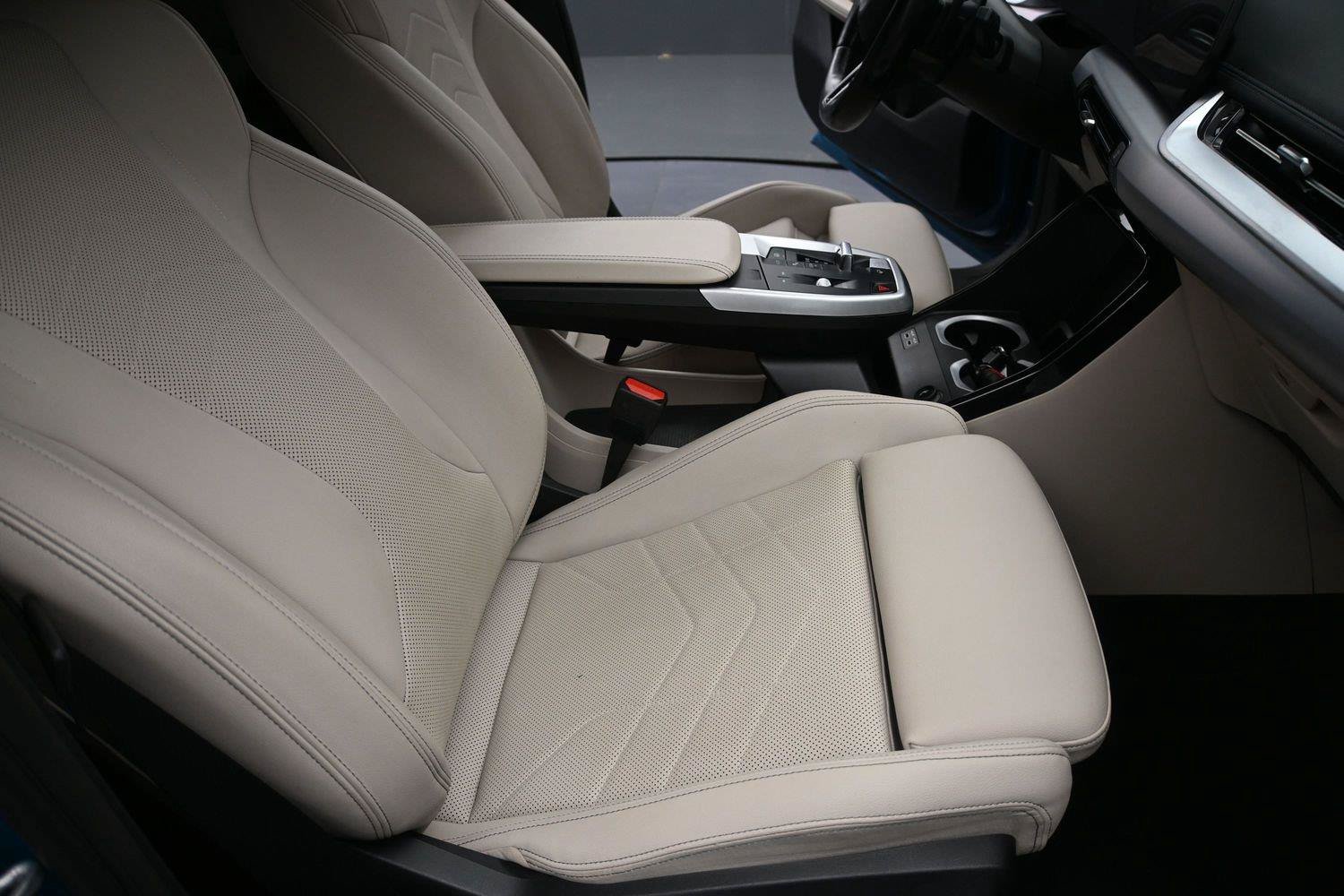 Used 2023 BMW X1 xDrive28i w/ M Sport Package AWD/4WD image 21