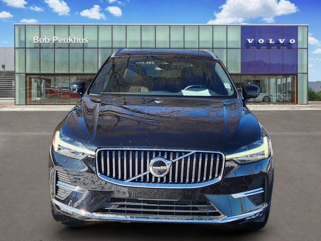 Used 2023 Volvo XC60 B5 Plus image 25