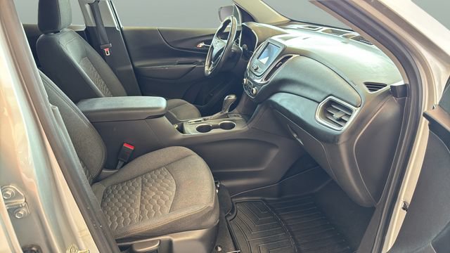 Used 2020 Chevrolet Equinox LT FWD image 26