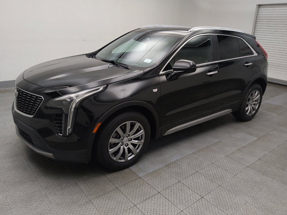Used 2020 Cadillac XT4 Premium Luxury w/ Technology Package AWD/4WD image 2