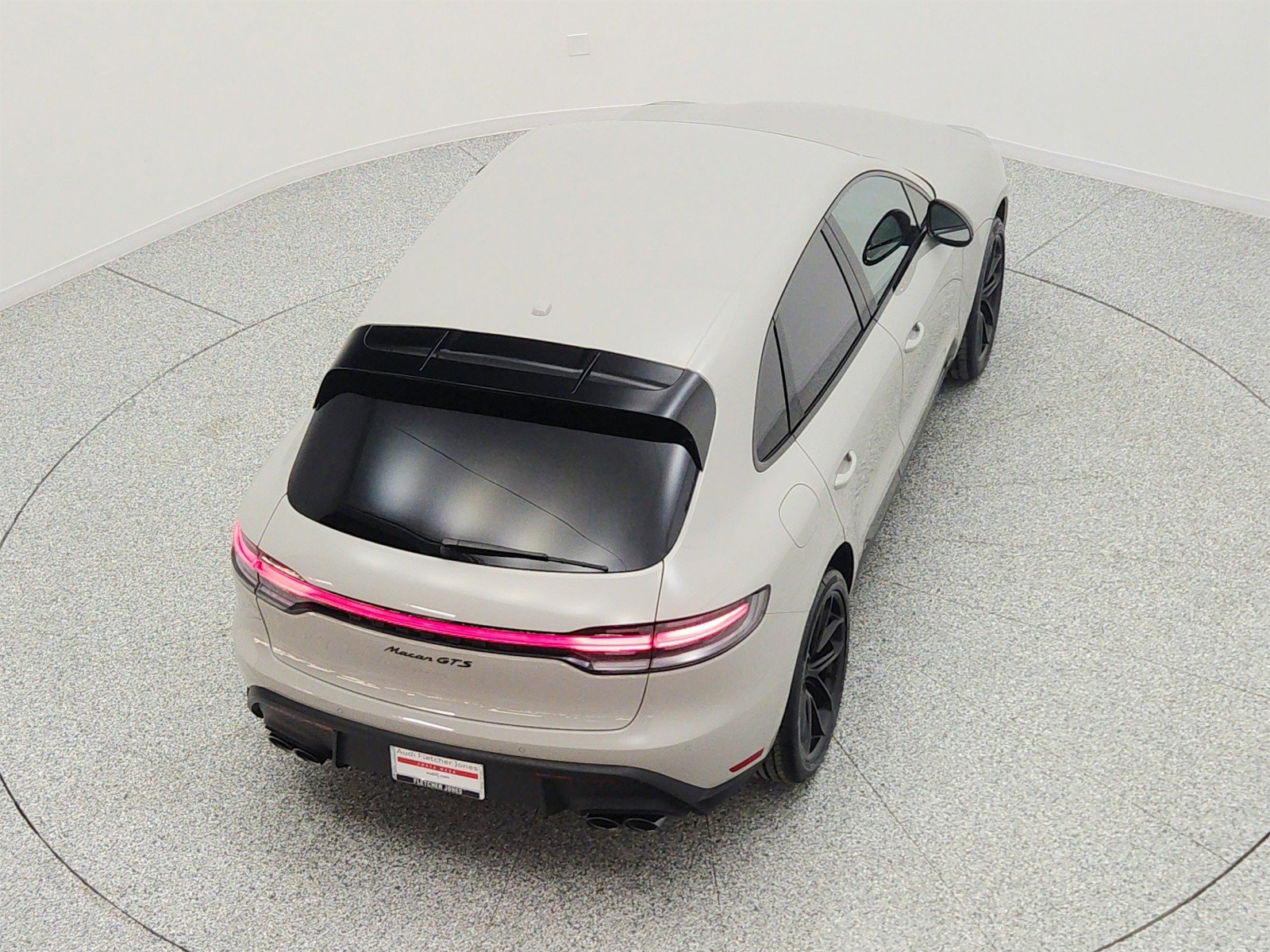 Used 2024 Porsche Macan GTS AWD/4WD image 27