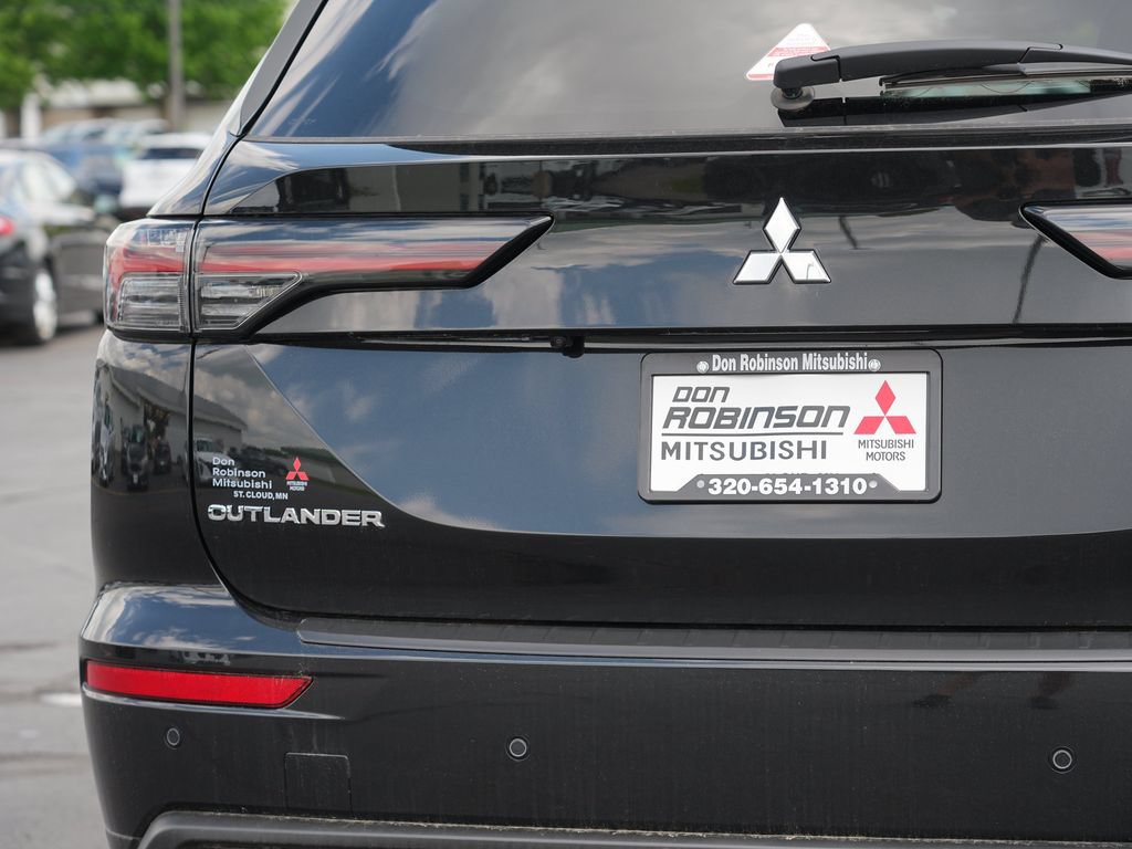 New 2026 Mitsubishi Outlander ES AWD/4WD image 10