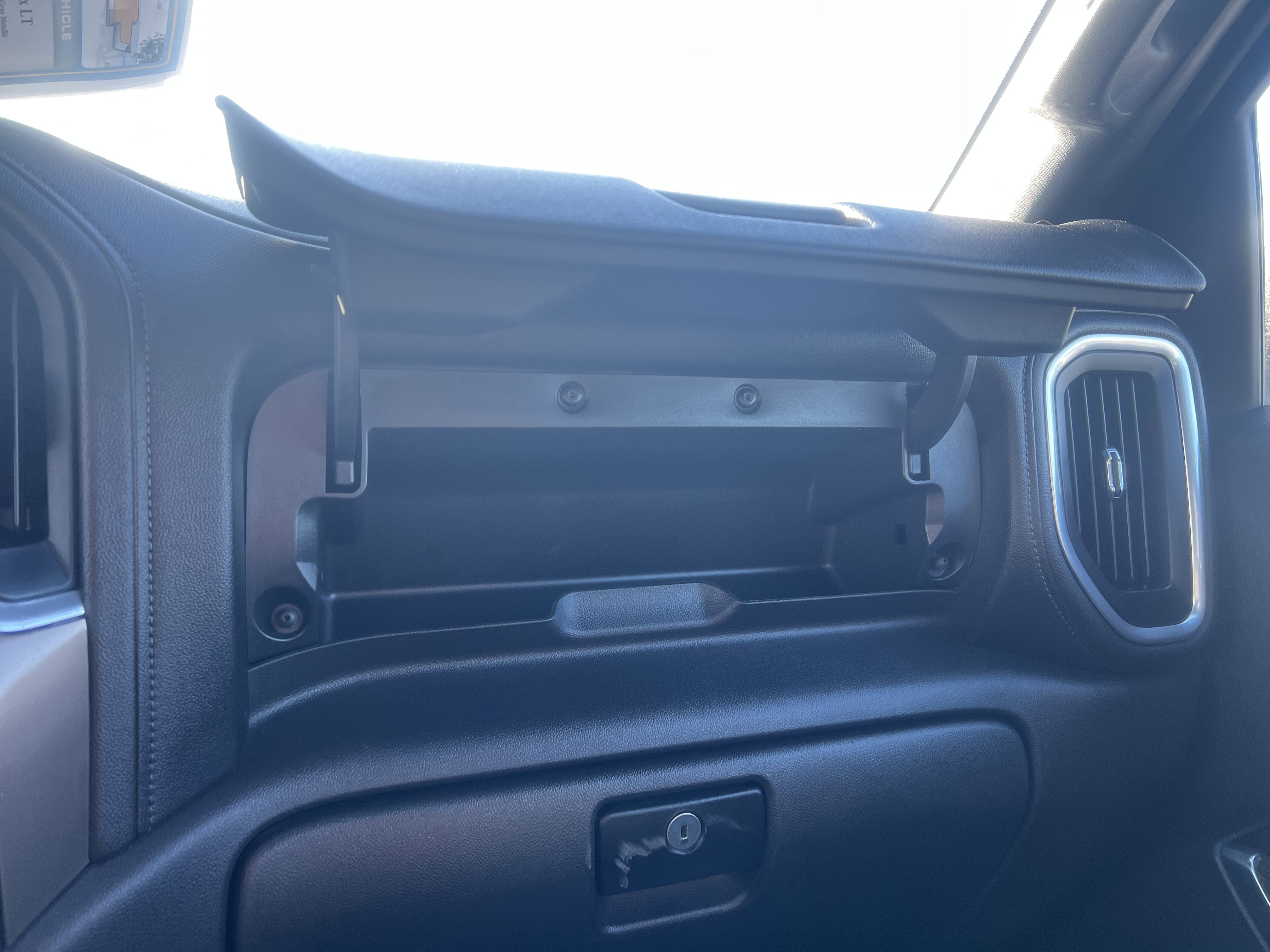 Used 2019 Chevrolet Silverado 1500 High Country w/ Technology Package image 25