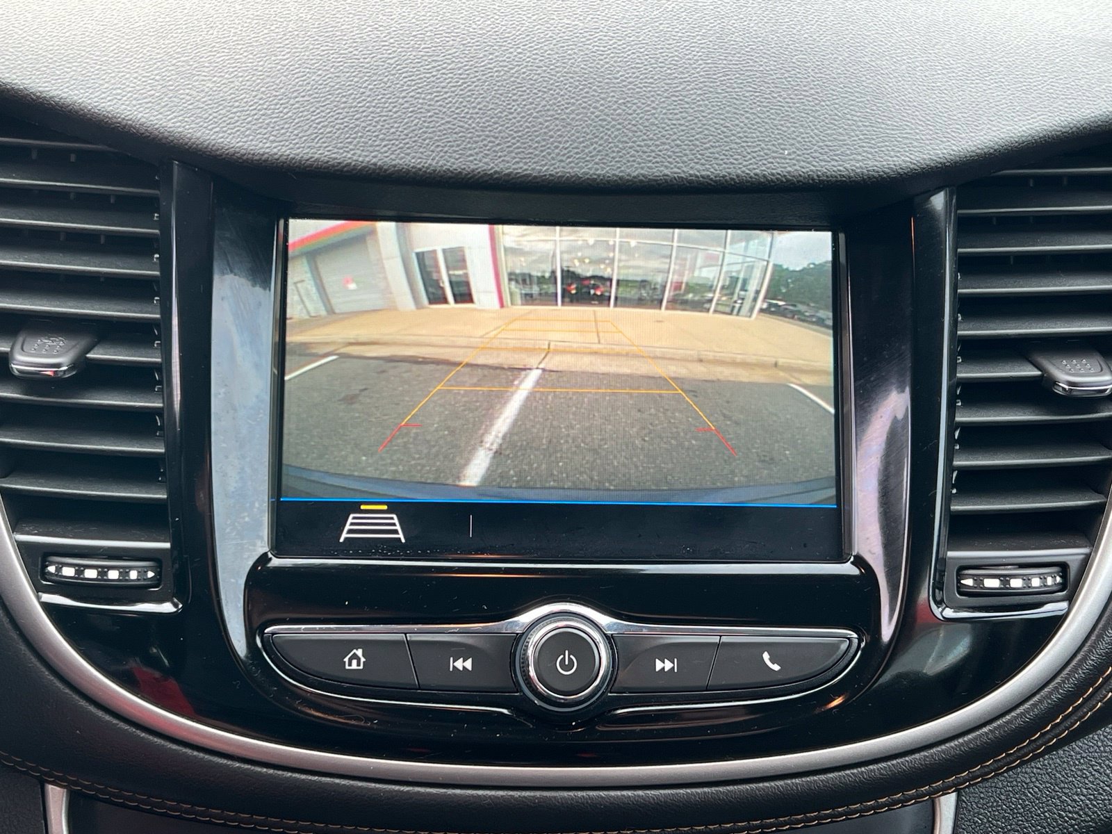 Used 2019 Chevrolet Trax LS FWD image 17