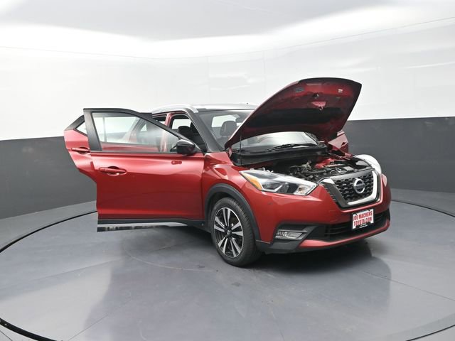 Used 2019 Nissan Kicks SR w/ SR Premium Package image 9