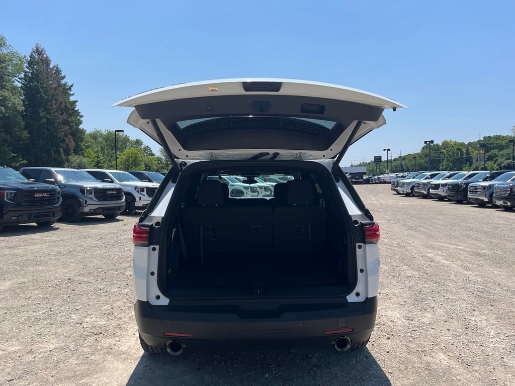 Used 2023 Chevrolet Traverse LT AWD/4WD image 10