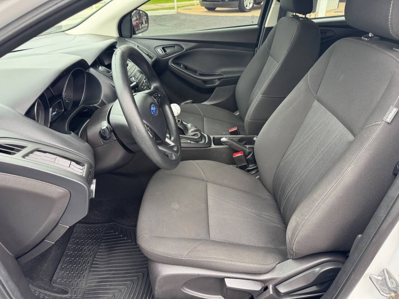 Used 2015 Ford Focus S FWD image 16