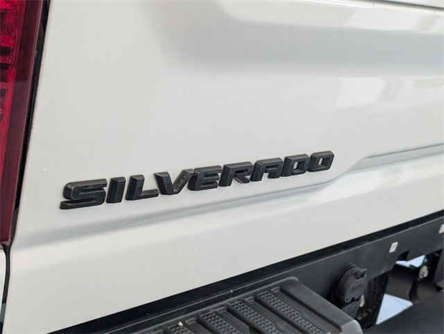 Used 2022 Chevrolet Silverado 2500 Custom w/ Custom Value Package image 11