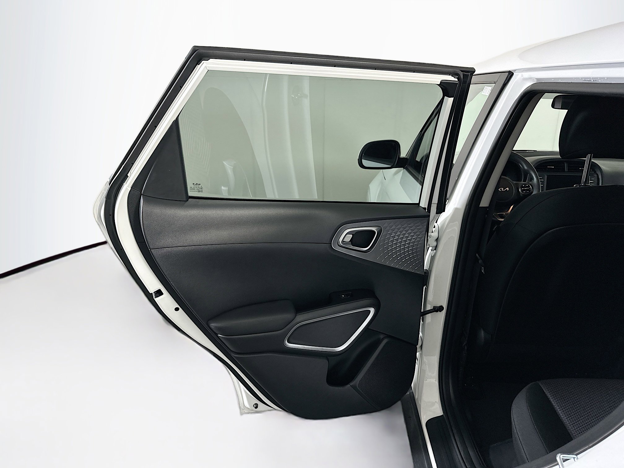 Used 2025 Kia Soul LX w/ LX Technology Package image 25