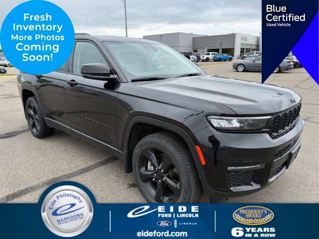 Used 2022 Jeep Grand Cherokee L Limited w/ Black Appearance Package AWD/4WD image 1