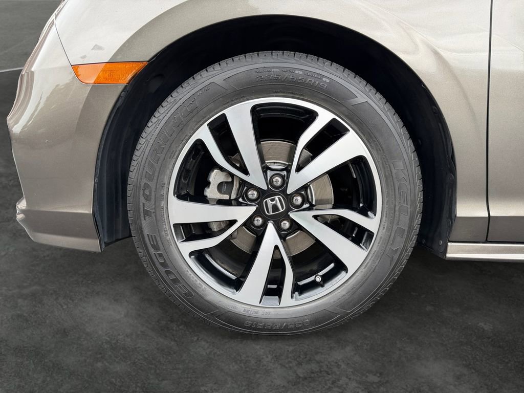 Used 2018 Honda Odyssey Elite image 5