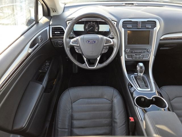 Used 2016 Ford Fusion SE w/ Equipment Group 202A image 27