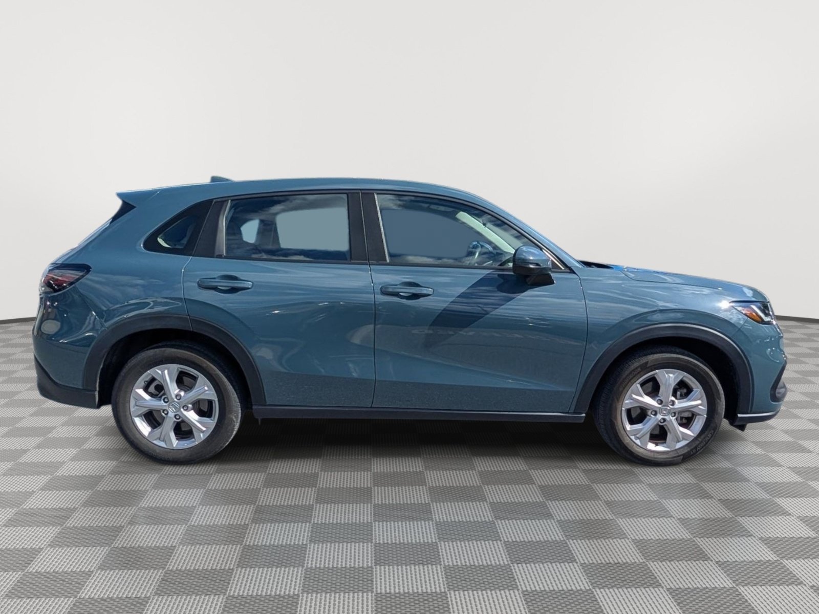 Used 2025 Honda HR-V LX image 6