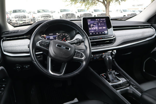Used 2022 Jeep Compass Latitude w/ Convenience Group FWD image 10