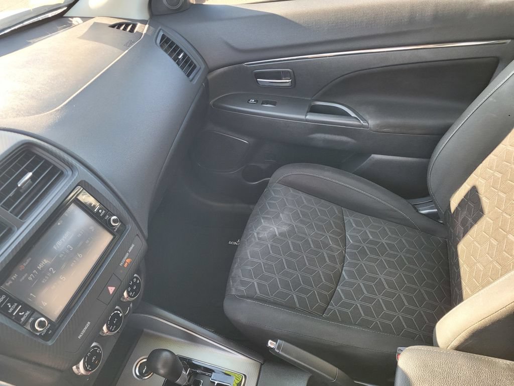 Used 2024 Mitsubishi Outlander Sport ES AWD/4WD image 11