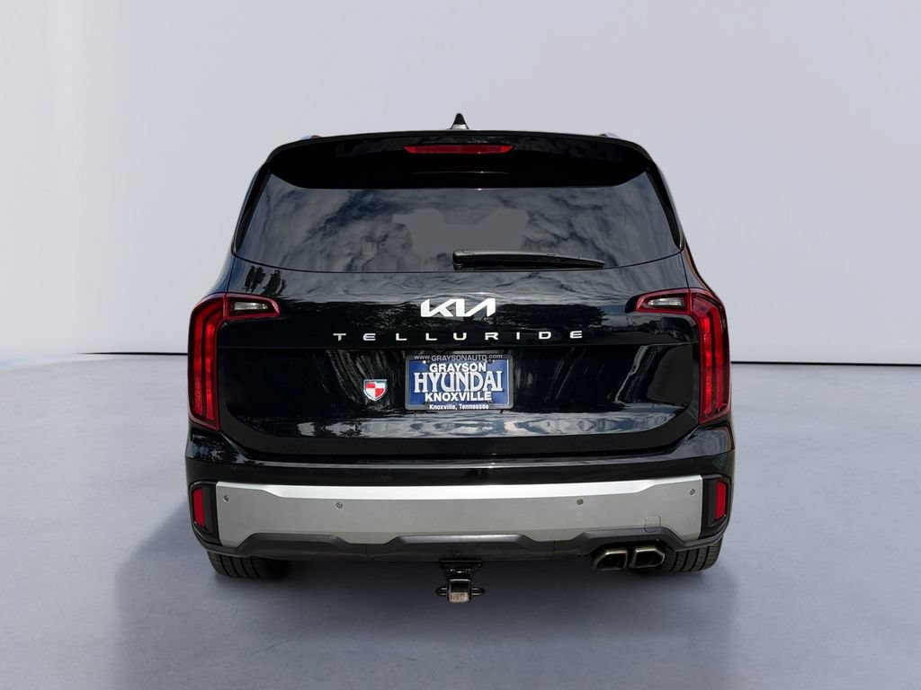 Used 2023 Kia Telluride S FWD image 4