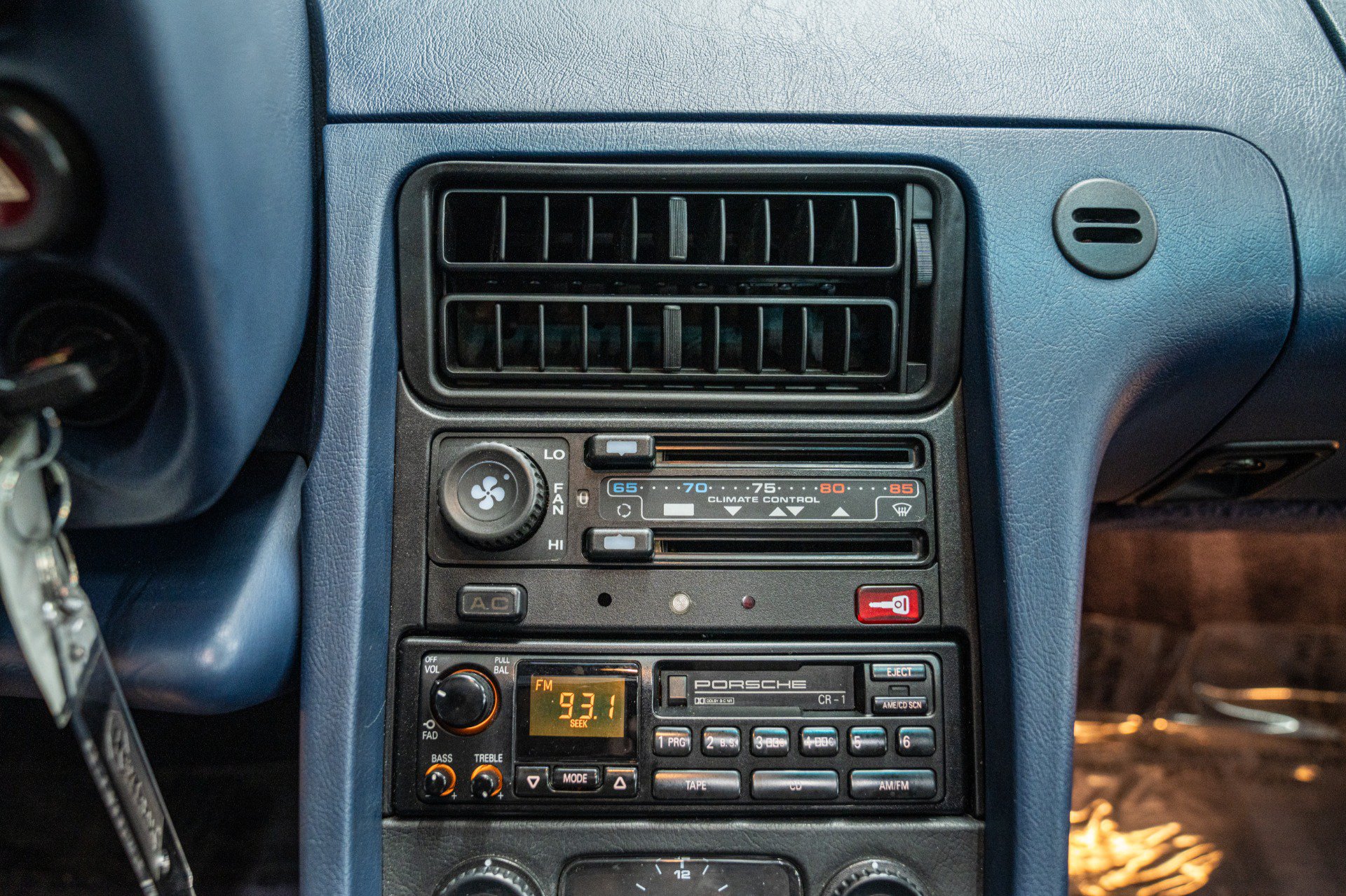 Used 1994 Porsche 928 GTS RWD image 16