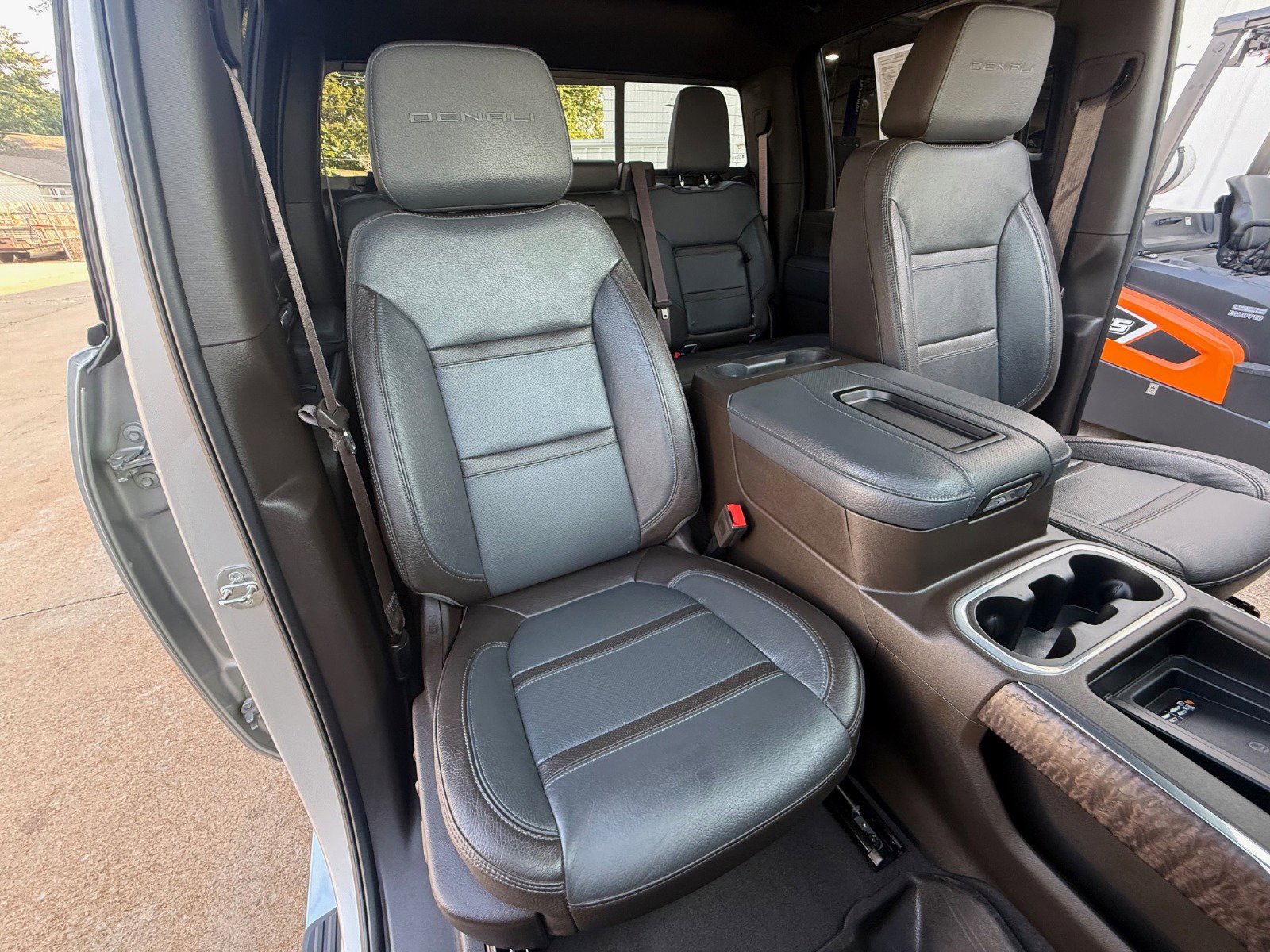 Certified 2022 GMC Sierra 3500 Denali w/ Denali Ultimate Package image 37