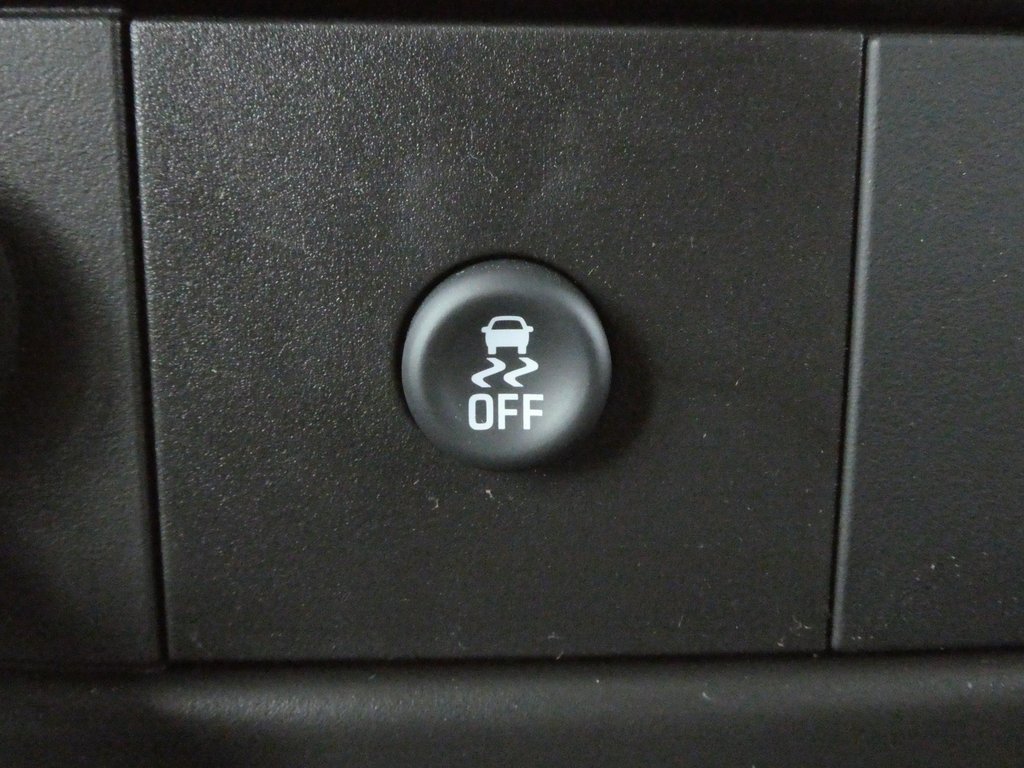 New 2025 GMC Savana 3500 w/ Power Convenience Package image 16