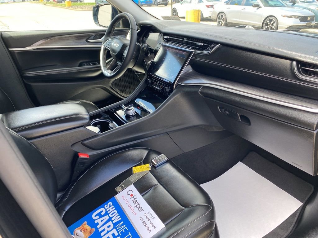 Used 2023 Jeep Grand Cherokee L Limited image 10