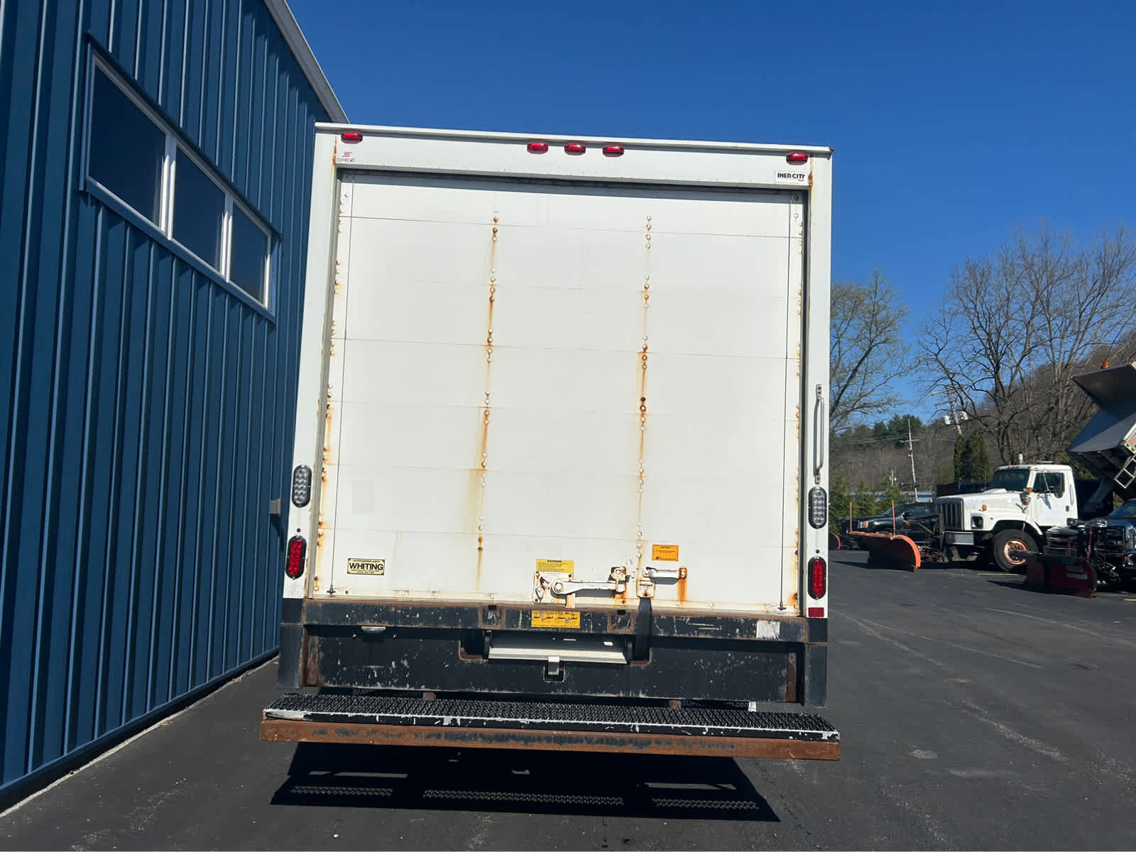 Used 2017 Ford E-450 and Econoline 450 Super Duty RWD image 9