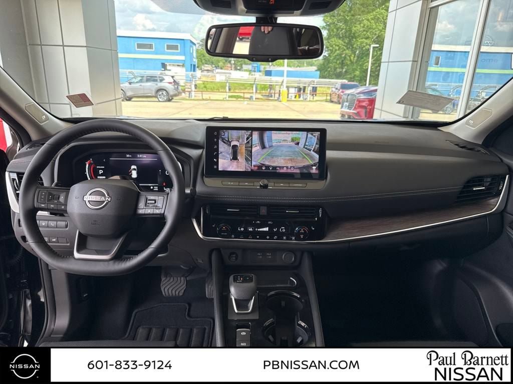 New 2025 Nissan Rogue Platinum w/ Tech Package image 19