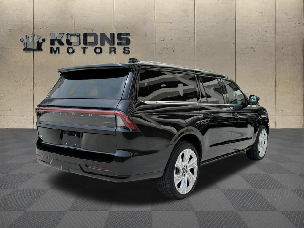 Certified 2025 Lincoln Navigator L Black Label AWD/4WD image 5