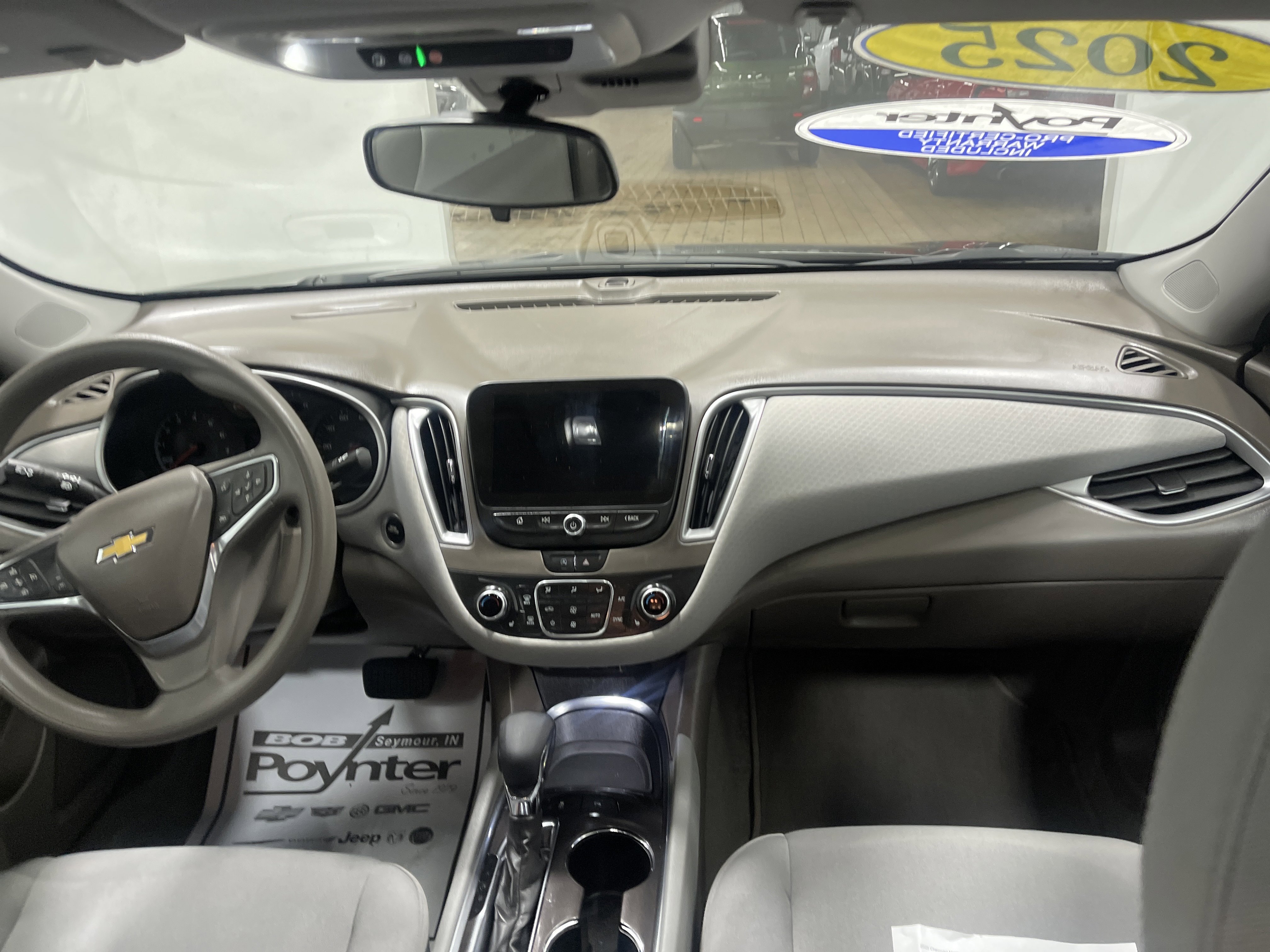 Used 2025 Chevrolet Malibu LT image 22