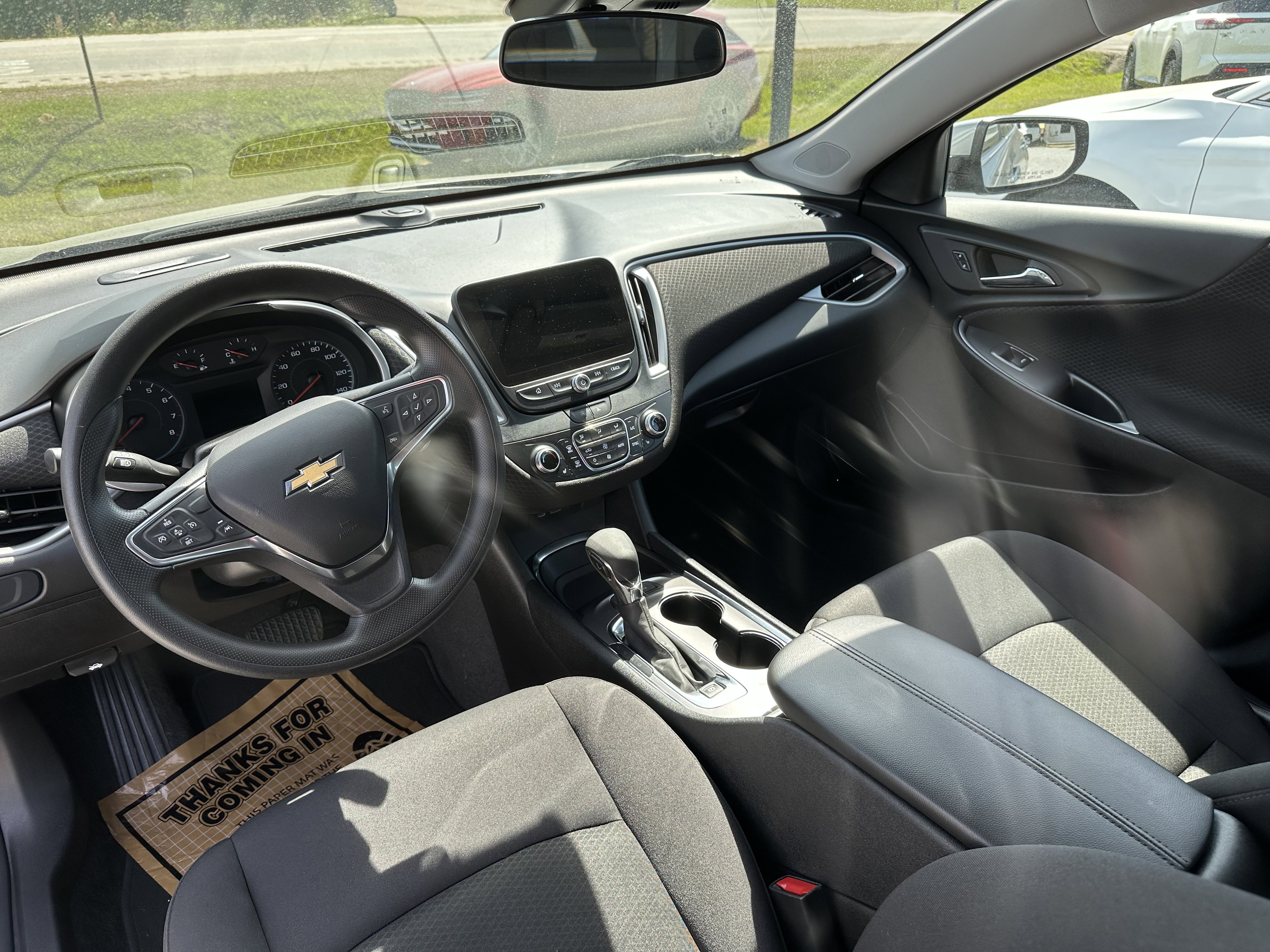 Used 2025 Chevrolet Malibu LT FWD image 10
