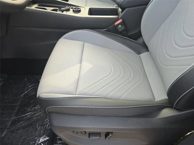 New 2026 Volkswagen Tiguan SE R-Line FWD image 14