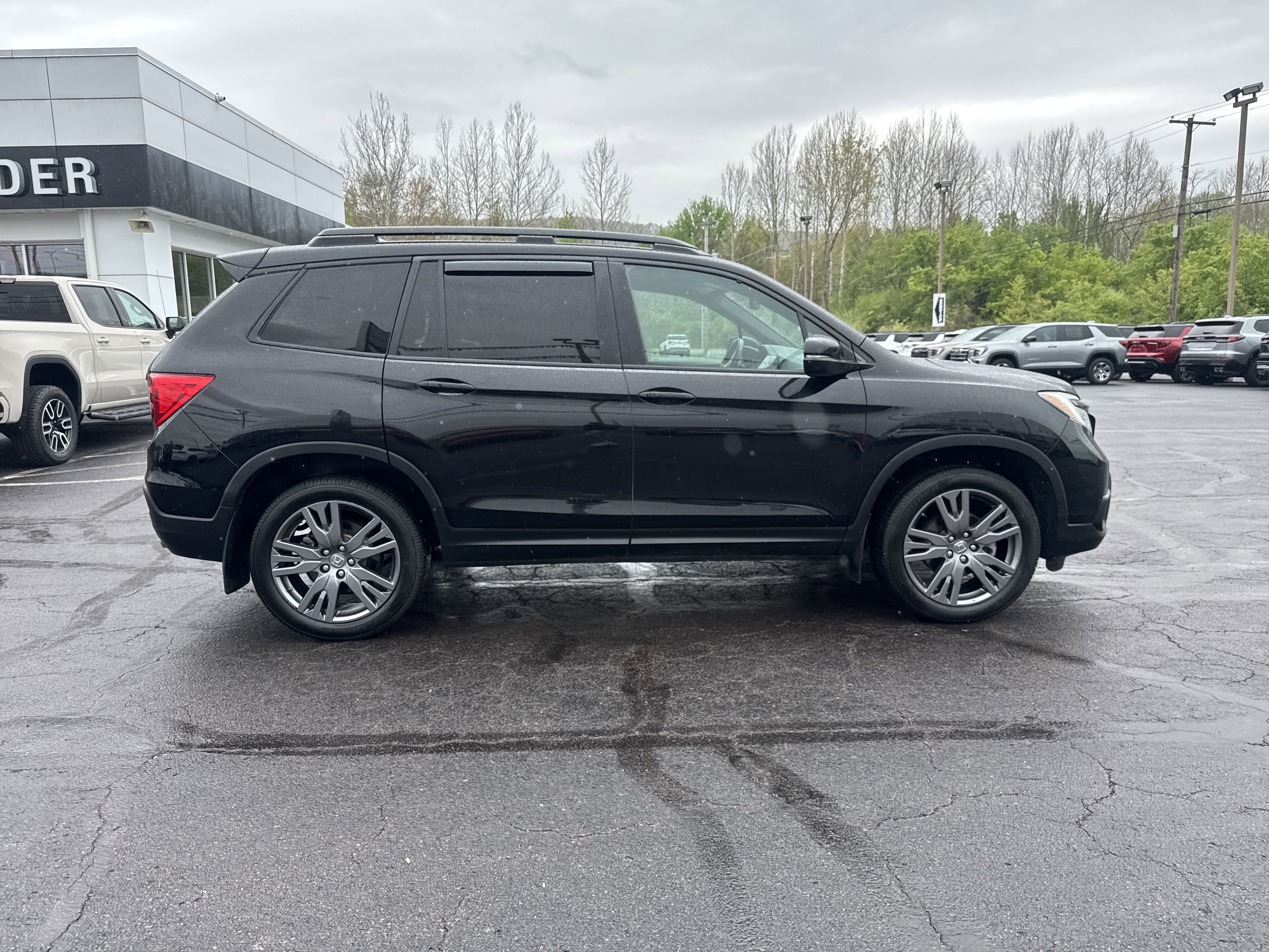 Used 2021 Honda Passport EX-L image 2