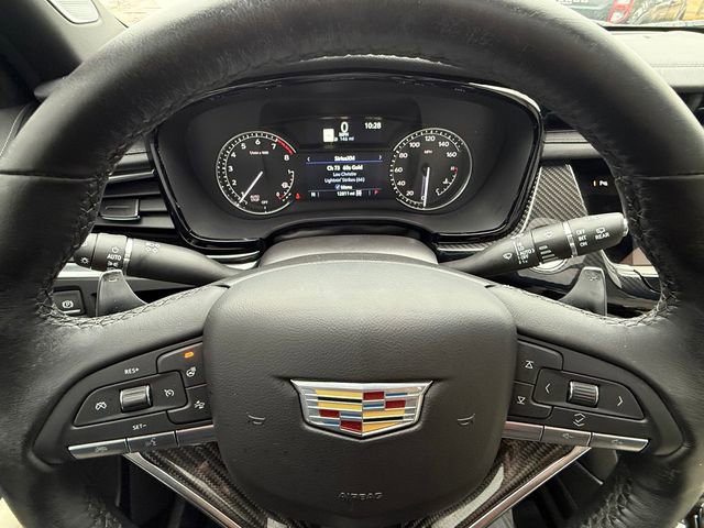 Used 2025 Cadillac XT6 Sport w/ LPO, Floor Liner Package image 20