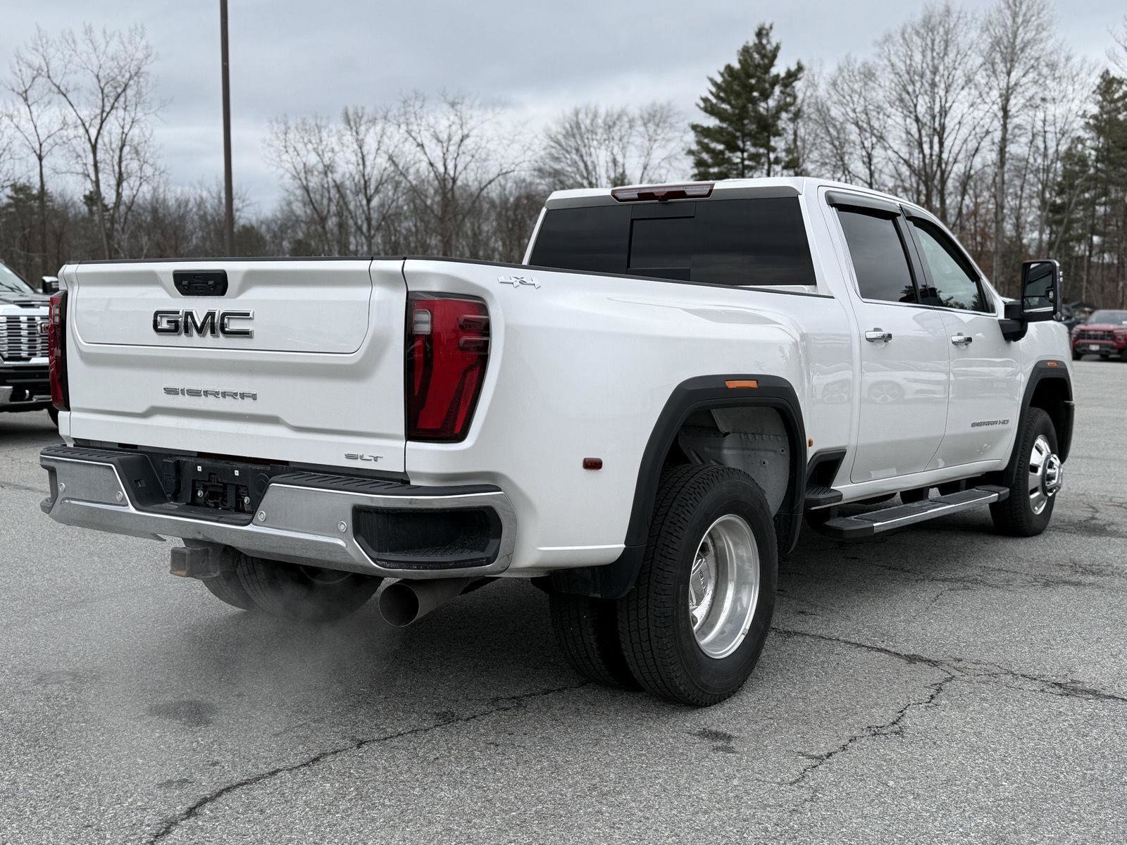 Certified 2025 GMC Sierra 3500 SLT w/ SLT Premium Package image 5